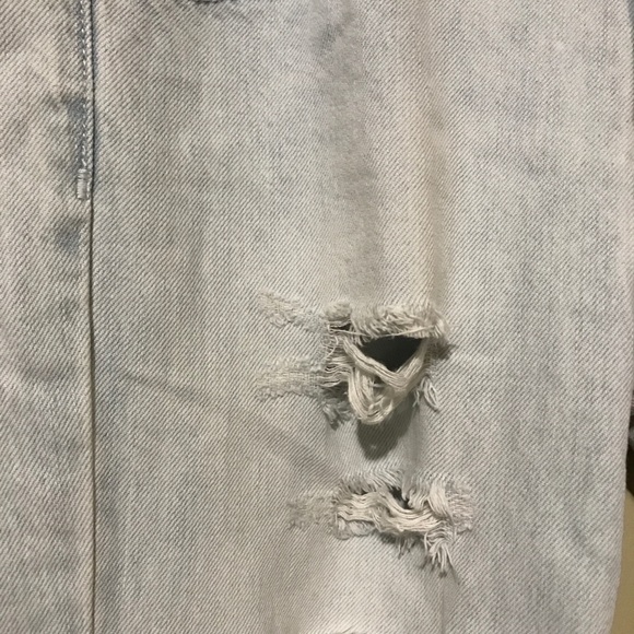 Boyfriend Jeans - Picture 2 of 3